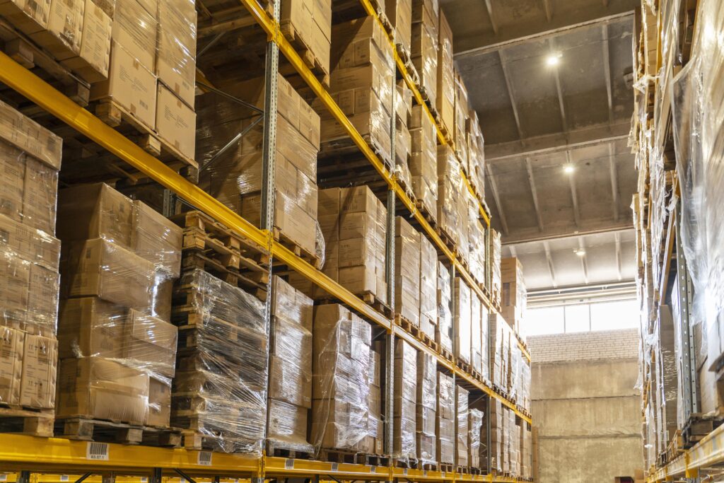 How to Choose the Perfect Storage Solution in Abu Dhabi: Tips for UAE Residents